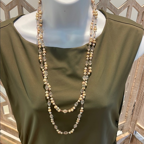 Coldwater Creek Elegant Pearl and Crystal Necklace - Picture 1 of 8